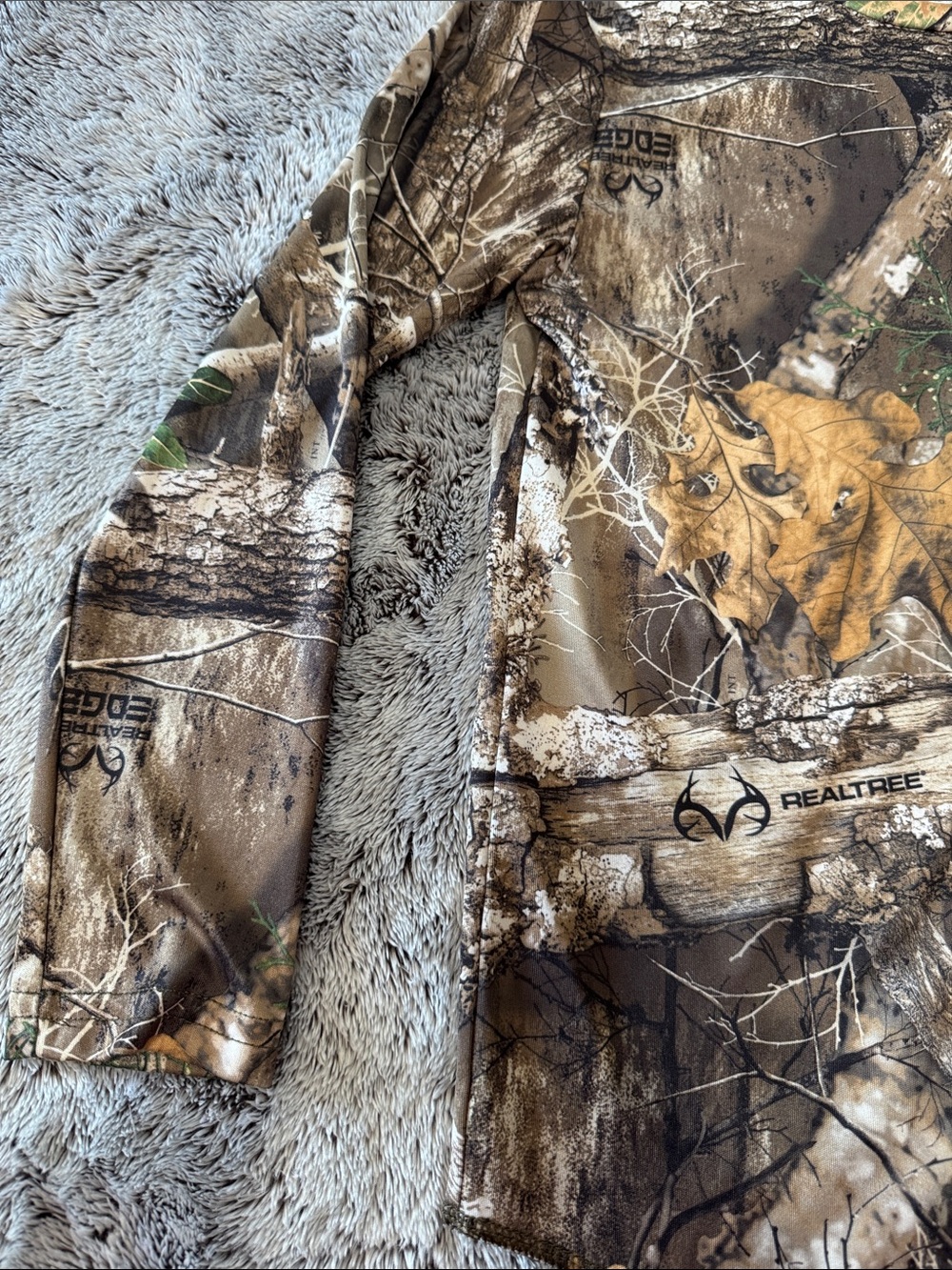 Realtree Forest Edge Camouflage Long Sleeve Performance Boys 8 Shirt Outdoors - Picture 3 of 12